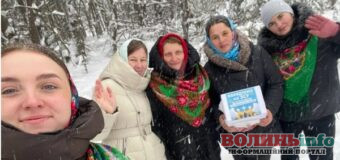 У Смолярах під час коляди зібрали кошти на підтримку ЗСУ