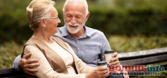 Чи зараховують стаж роботи за кордоном до пенсії: що варто знати волинянам