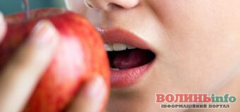 Два яблука на день: вчені пояснили, як це впливає на організм