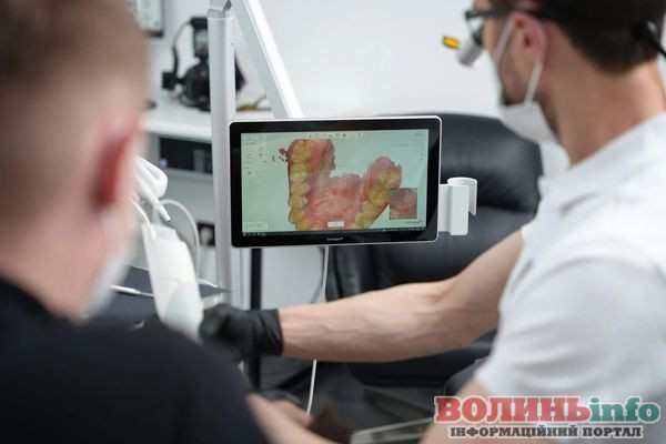 Стоматологія в Івано-Франківську FrankoLab Clinic