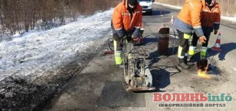 Який стан доріг на Волині після зими: де зараз ліквідовують ями