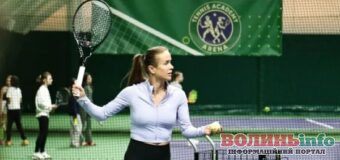 Еліна Світоліна провела майстер-клас для юних тенісистів у Луцьку