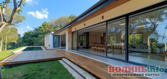 Вихід на терасу: як зробити його зручним у будь-яку пору року