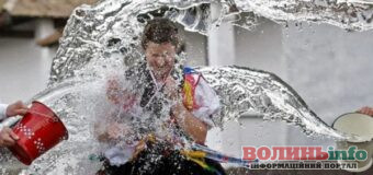 Поливаний понеділок 2026: що означає ця традиція та як її святкують