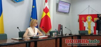 У Луцькій міськраді кадрові зміни: Шкльода склала повноваження, звільнили двох посадовців